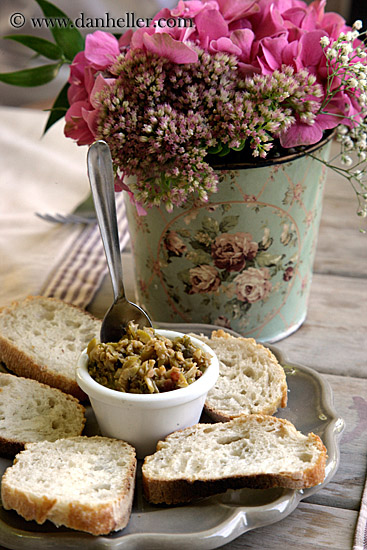 bread-olives-n-flowers-2.jpg