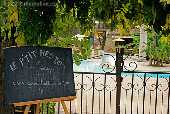 small-pool-sign.jpg