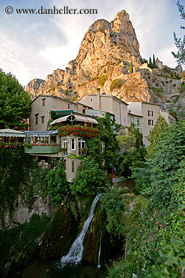 waterfall-n-restaurant-n-mtns.jpg