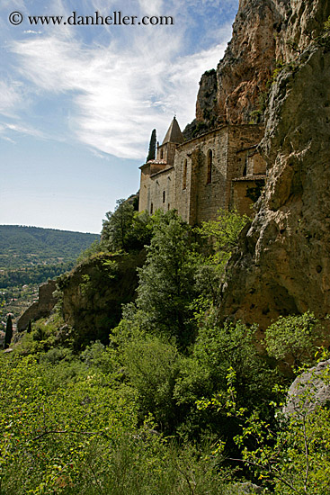 monestary-in-cliff-1.jpg