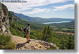 images/Europe/France/Provence/Moustiers-StMarie/Scenics/man-viewing-landscape-1.jpg