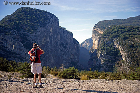 man-viewing-canyon.jpg