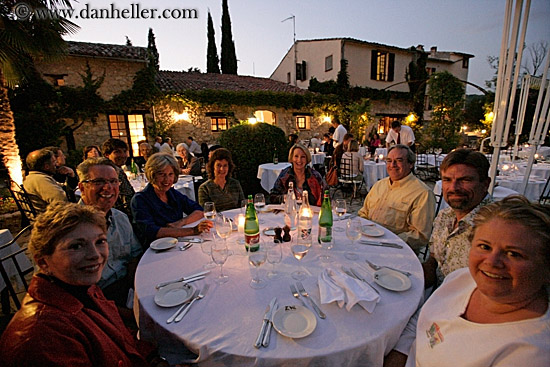 outdoor-dinner-table-1.jpg