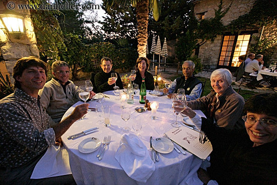 outdoor-dinner-table-2.jpg