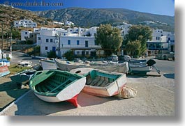 images/Europe/Greece/Amorgos/Boats/colorful-boats-n-town.jpg