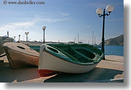 images/Europe/Greece/Amorgos/Boats/green-white-n-red-boat-n-lamp_post-1.jpg