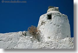 images/Europe/Greece/Amorgos/Buildings/white_wash-chimney.jpg