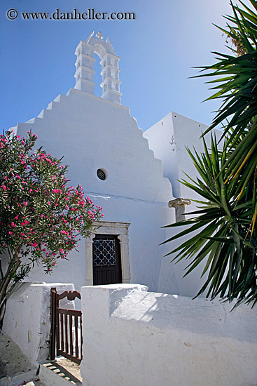 church-trees-n-gate.jpg