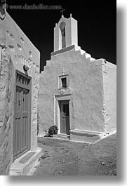 images/Europe/Greece/Amorgos/Churches/white-church-narrow-streets-n-doors-10.jpg