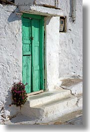 images/Europe/Greece/Amorgos/DoorsWins/green-door-n-dried-flowers.jpg