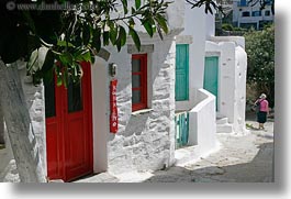 images/Europe/Greece/Amorgos/DoorsWins/red-green-n-white.jpg