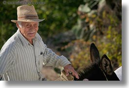 images/Europe/Greece/Amorgos/People/old-man-in-hat.jpg