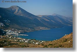 images/Europe/Greece/Amorgos/Scenics/mtns-n-bay-1.jpg