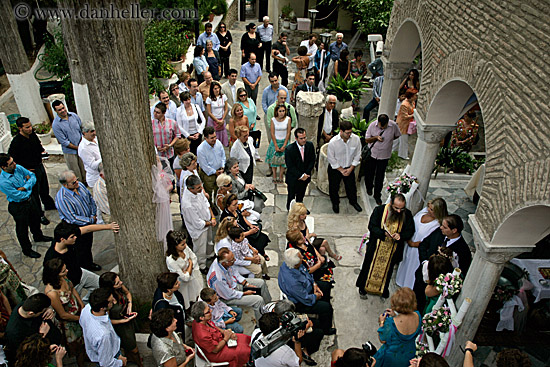 baptism-crowd-1.jpg