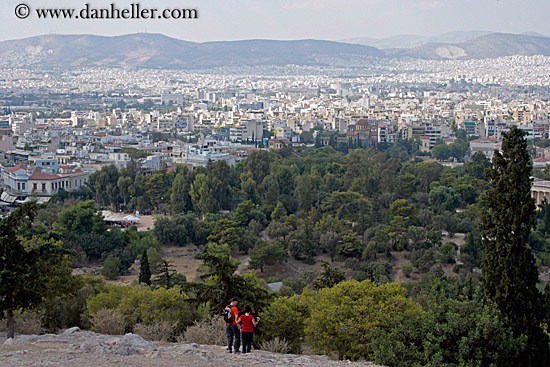 couple-viewing-cityscape-2.jpg