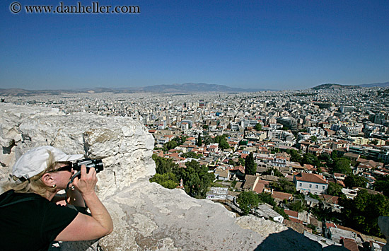 woman-photograhing-landscape.jpg