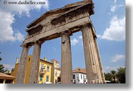 images/Europe/Greece/Athens/Ruins/agora-gate.jpg