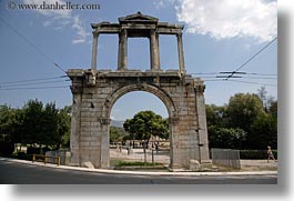 images/Europe/Greece/Athens/Ruins/hadrians-arch-2.jpg