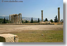images/Europe/Greece/Athens/Ruins/pillars-2.jpg