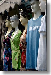 images/Europe/Greece/Athens/Shops/t_shirt-mannequins-1.jpg