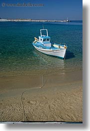images/Europe/Greece/Mykonos/Boats/blue-boat-on-water-4.jpg