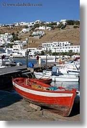 images/Europe/Greece/Mykonos/Boats/red-boat-on-pier-1.jpg