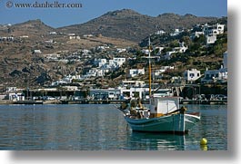 images/Europe/Greece/Mykonos/Boats/white-boat-in-harbor-1.jpg