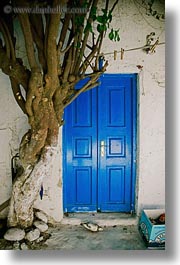images/Europe/Greece/Mykonos/DoorsWindows/blue-door-n-tree.jpg