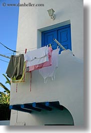 images/Europe/Greece/Mykonos/Misc/hanging-laundry.jpg