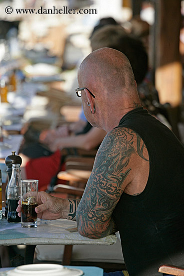 tattoo-man-w-drink-3.jpg