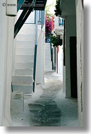 images/Europe/Greece/Mykonos/Stairs/narrow-alley-n-stairs.jpg