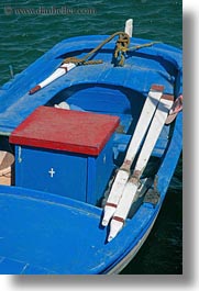 images/Europe/Greece/Naxos/Harbor/blue-boat-w-white-crosses-3.jpg