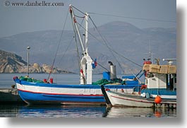 images/Europe/Greece/Naxos/Harbor/blue-n-white-boat.jpg