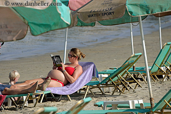 pregnant-woman-at-beach.jpg