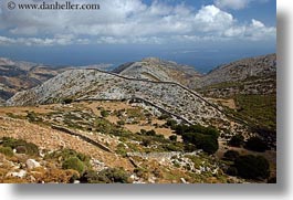 images/Europe/Greece/Naxos/Scenics/stone-fences-over-rolling-hills-2.jpg