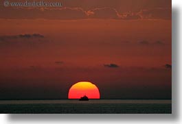images/Europe/Greece/Naxos/Scenics/sunrise-n-ship-2.jpg