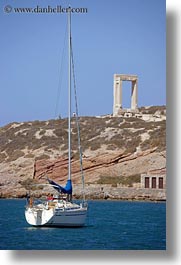 images/Europe/Greece/Naxos/TempleOfApollo/arch-w-boats-1.jpg