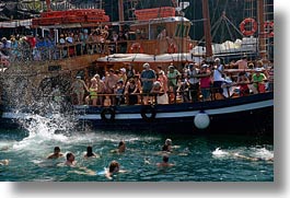 images/Europe/Greece/Santorini/Caldron/crowded-boat-n-swimmers-1.jpg