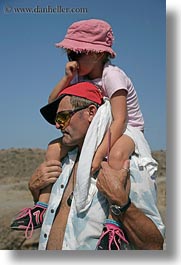 images/Europe/Greece/Santorini/Misc/girl-on-fathers-shoulders.jpg