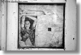 images/Europe/Greece/Santorini/Misc/old-faded-photo-in-window-bw.jpg