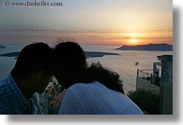 images/Europe/Greece/Santorini/Scenics/couple-viewing-sunset.jpg