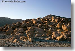 images/Europe/Greece/Tinos/Rocks/big-boulders-1.jpg