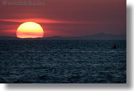 images/Europe/Greece/Tinos/Scenics/sunset-over-ocean-1.jpg