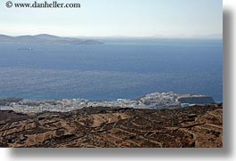 images/Europe/Greece/Tinos/Scenics/tinos-town-n-ocean.jpg
