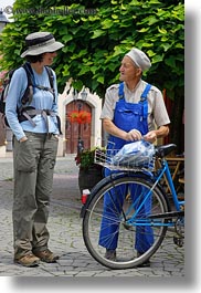 images/Europe/Hungary/BR-Group/Lori/lori-talking-to-old-man-w-bike-1.jpg