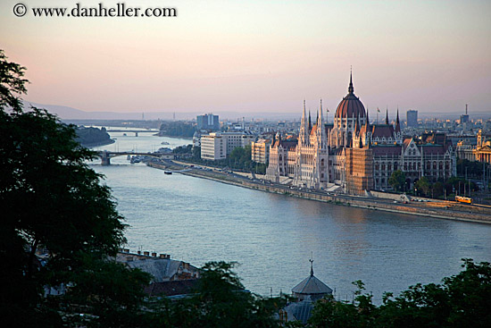 parliament-n-river-view-02.jpg