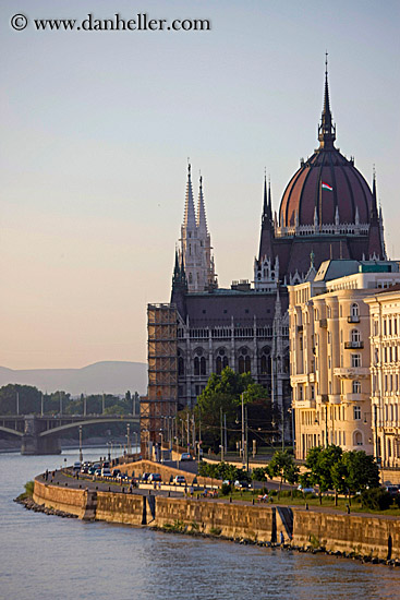 parliament-n-river-view-09.jpg