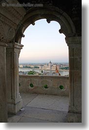images/Europe/Hungary/Budapest/Buildings/Parliament/parliament-view-thru-arches-2.jpg