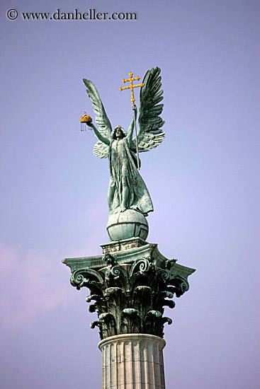 Archangel Gabriel Winged Statue (2)