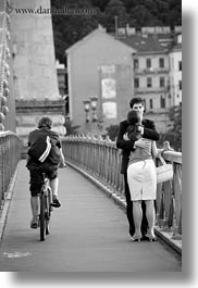 images/Europe/Hungary/Budapest/People/Couples/couple-hungging-n-cyclist-bw.jpg